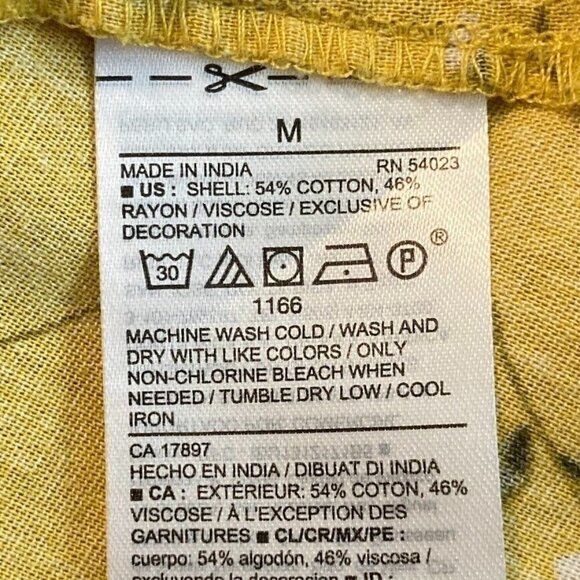 Old Navy Smocked Yoke Floral Print Short Sleeve Swing Top Med - Picture 4 of 4